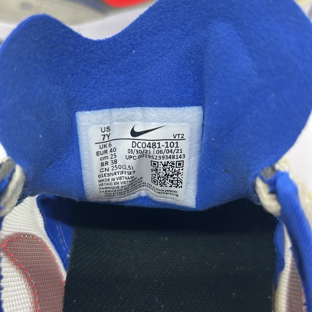 NIKE WAFFLE ONE (GS) 7 Youth 8.5 WOMEN’S ‘COCONUT MILK CRIMSON ROYAL’
USED GOOD - Picture 15 of 15